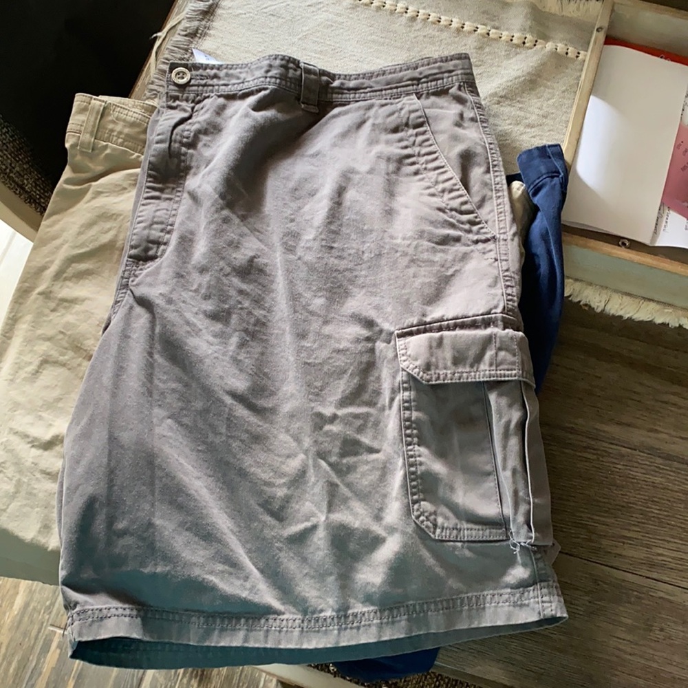 Columbia cargo shorts